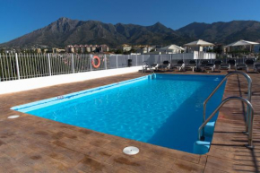  Marbella Inn  Марбелья